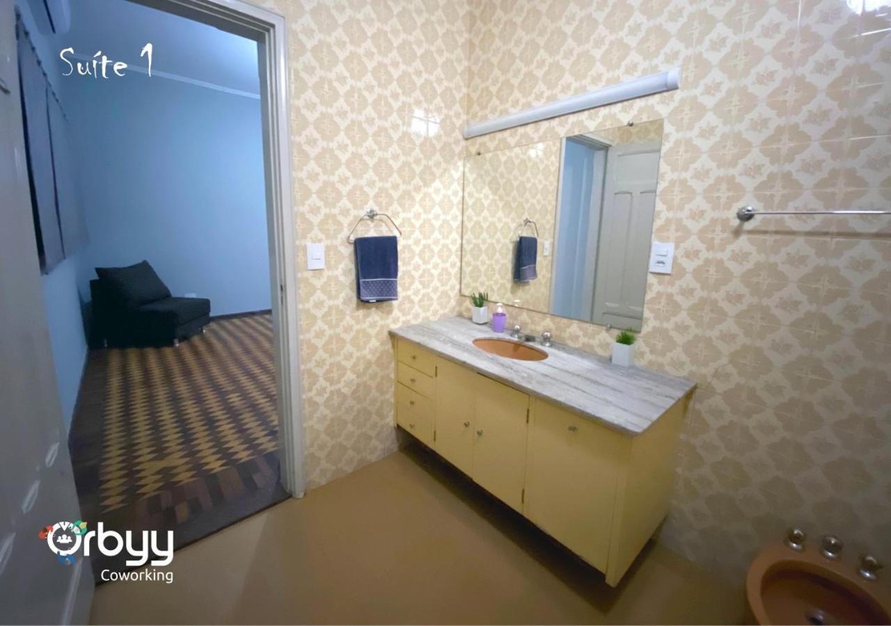 Ritz Hostel Araçatuba Екстериор снимка